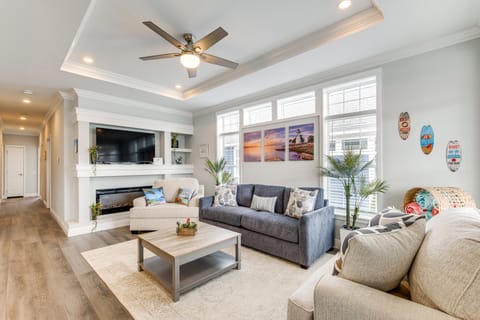 Furnished Screened Porch: Baypoint Resort Home! House in Lakeside Marblehead