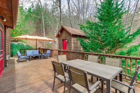 5 Mi to Cherokee Lake: Pet-Friendly Cabin w/ Deck! House in Tennessee