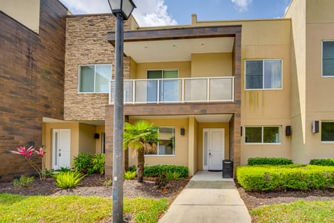 < 2 Mi to WDW Attractions: Luxe Family Getaway! Apartment in Bay Lake