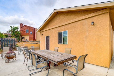 Game Room + Fire Pit: Quiet Family Home in Bonita House in Bonita