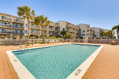 Steps to Sand: Condo w/ Pool in Panama City Beach Apartment in Sunnyside