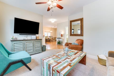 Ski, Shop, Explore: Hidden Gem Near Lake Michigan! House in Charlevoix