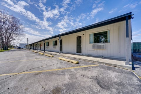 1 Mi to Riverfront: Sleek Port Huron Studio Apartment in Port Huron