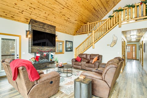 Fish & Swim: Lakefront Mora Home on 2 Acres! House in Minnesota