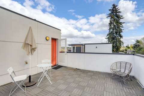 5 Mi to Dtwn: Pet-Friendly Townhome in Seattle! Apartment in Queen Anne