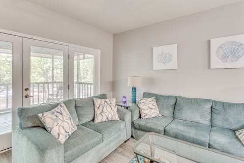 3 Mi to Cherry Grove Beach: Coastal Condo Retreat! Apartment in Little River