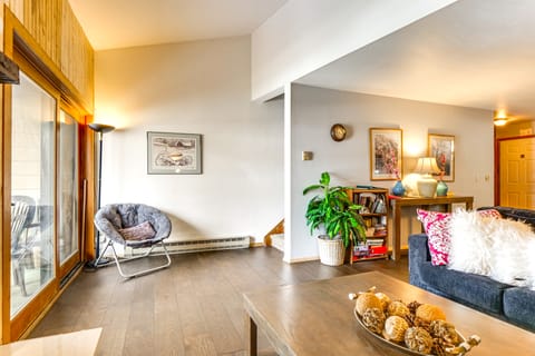 Walk to Main Street: Breck Condo w/ Balcony! Apartment in Breckenridge