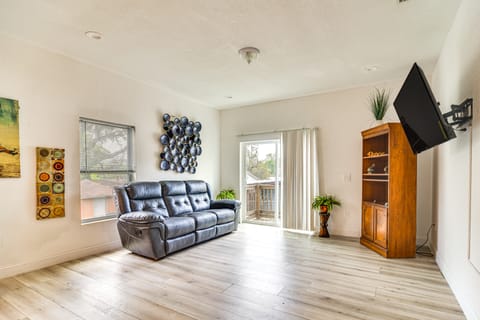 2 Mi to Busch Gardens: Family-Friendly Tampa Home House in Tampa