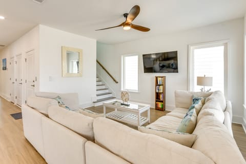 Steps to Beach: New Navarre Home w/ Ocean Views! House in Pensacola Beach