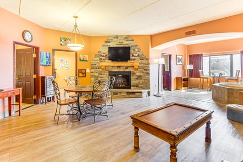 Chula Vista Condo: Resort Perks & Family Fun! Apartment in Wisconsin Dells