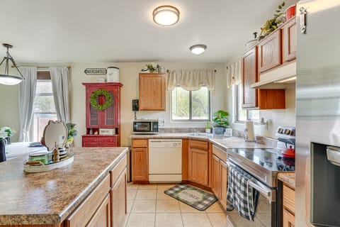 Family Home w/ Fenced Yard in Tucson! House in Tucson