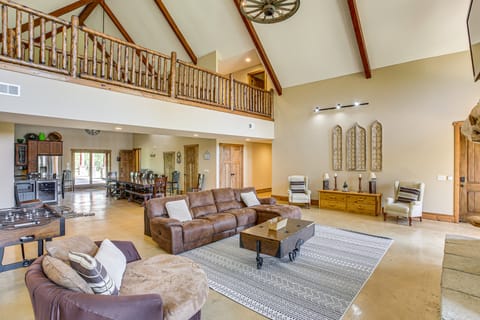 Spacious Group Getaway Near Cumberland River! House in Tennessee