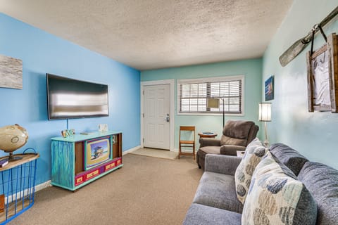 Steps to Sand: Panama City Beach Apartment! Apartment in Lower Grand Lagoon