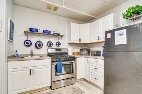 1 Mi to Downtown: Clearwater Apt w/ Private Patio! Apartment in Florida