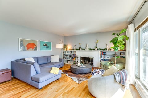 24 Mi to Slopes! Family Reno Home w/ Outdoor Oasis House in Reno