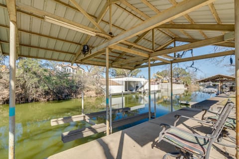 'Pecan Creek Haus' Lake LBJ Retreat w/ Boat Dock! House in Lake Lyndon B Johnson