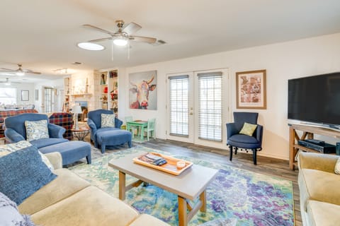 'Pecan Creek Haus' Lake LBJ Retreat w/ Boat Dock! House in Lake Lyndon B Johnson