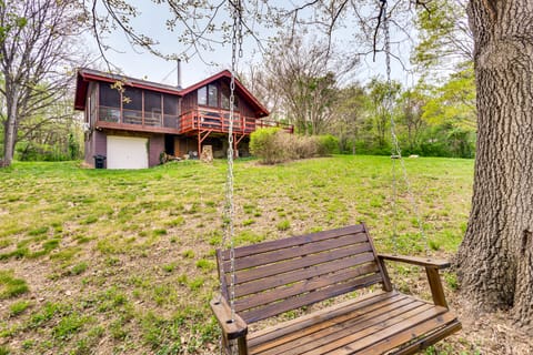 11 Mi to Massanutten: 'Shenandoah River Chalet' House in Shenandoah Valley