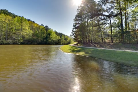 Fish & Hike: Cabin Hideaway w/ Deck in Alabama House in Alabama