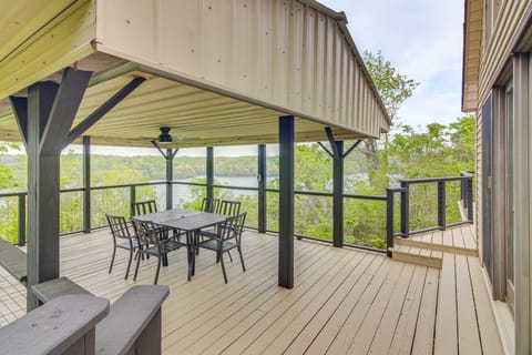 Walk to Marina: Water-View Dale Hollow Lake Escape House in Tennessee