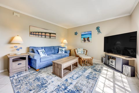 Walk to St Augustine Beach! Condo w/ Pool Access Apartment in Saint Augustine Beach