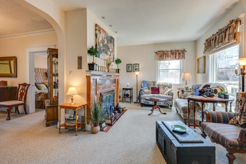 < 1 Mi to Old Town Lansing: Home w/ Furnished Deck House in Lansing