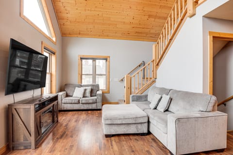 Pet Friendly Lake House: Waterfront w/ Boat Dock House in Wisconsin