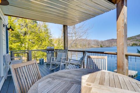 Paddle, Swim & Hike: Family Lake House in Vermont House in Vermont