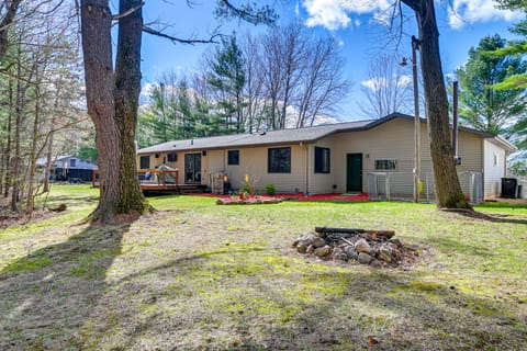 Furnished Deck w/ Forested Views: Manawa Home! House in Wisconsin
