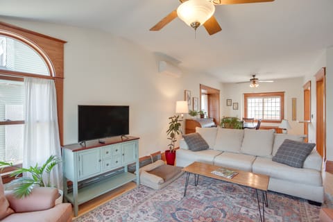 Historic St Paul Home Between Twin Cities! House in Saint Paul