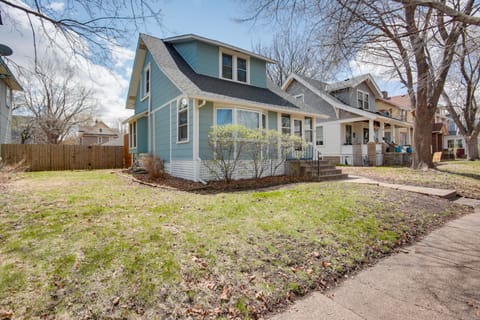 Historic St Paul Home Between Twin Cities! House in Saint Paul