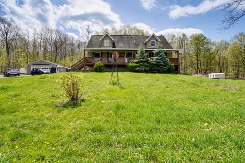 Mtn Views & Private Yard: Retreat in Cornwallville House in Capital District, NY, USA