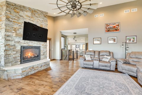 Riverfront Home w/ Yard Games in Wabasha! House in Wisconsin