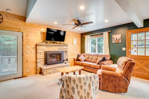 Boat, Paddle, UTV & More: Getaway in Saint Germain House in St Germain