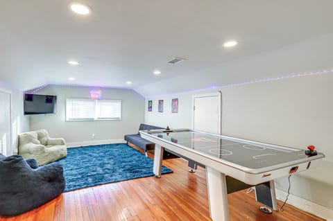 1 Mi to Dtwn: Welcoming Macon Home w/ Yard House in Macon