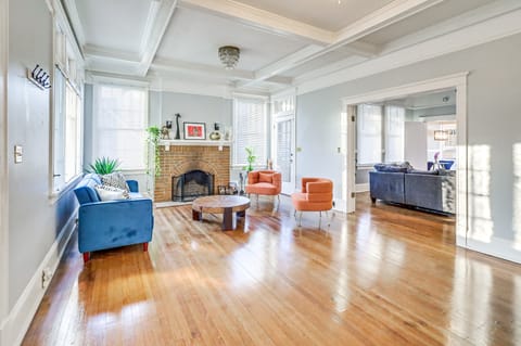 1 Mi to Dtwn: Welcoming Macon Home w/ Yard House in Macon