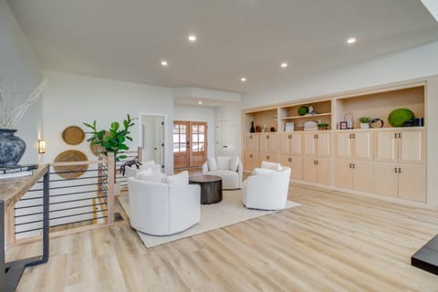 3 Mi to Winery: Jasper Mountain Chalet w/ Hot Tub! House in Georgia