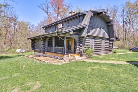 4 Mi to Dtwn: Spacious Family Cabin in Jonesville! House in Ohio