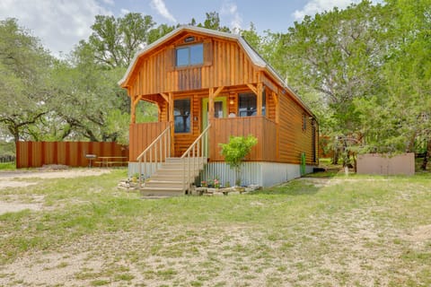 Cozy Couple's Cabin Retreat in Concan! House in Rio Grande