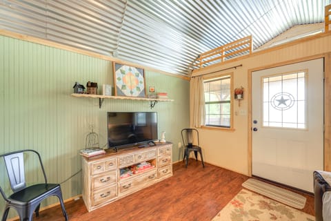 Cozy Couple's Cabin Retreat in Concan! House in Rio Grande