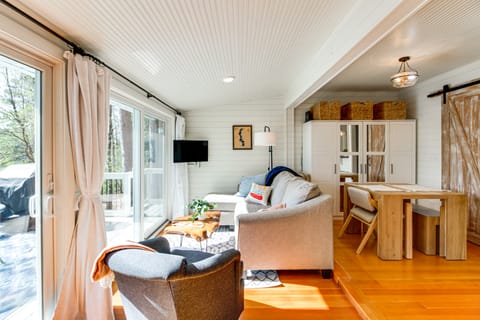 Paddle & Bike: Cottage w/ Dock in Pequot Lakes! Cottage in Pequot Lakes