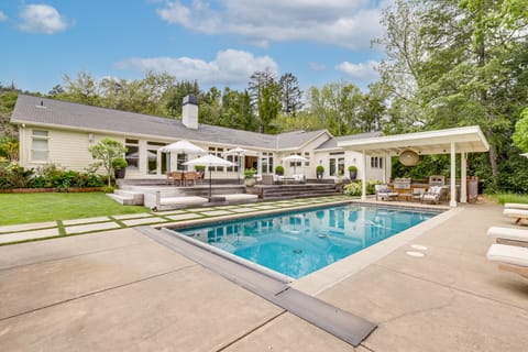 Private, Spacious Home in Wine Country w/ Perks! House in Napa Valley
