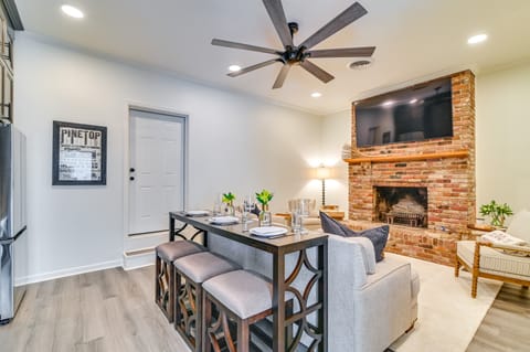 1 Mi to Miss State: ‘Wremy Cottage’ w/ Deck & Yard House in Starkville