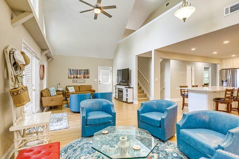 Remote Escape: Lake Home w/ Dock in Sparta! House in Lake Sinclair