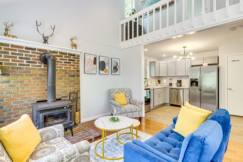 Poconos Family Home w/ Lake Access & Game Room House in Coolbaugh Township