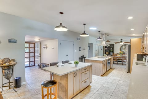 Dog-Friendly Getaway w/ Patio in Tucson! House in Catalina Foothills