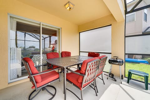 20 Mi to Disney Parks: Golf Getaway w/ Lanai! House in Haines City