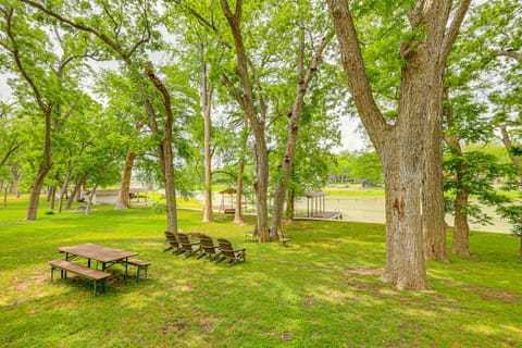 Waterfront Seguin Lake House Near Downtown House in Seguin