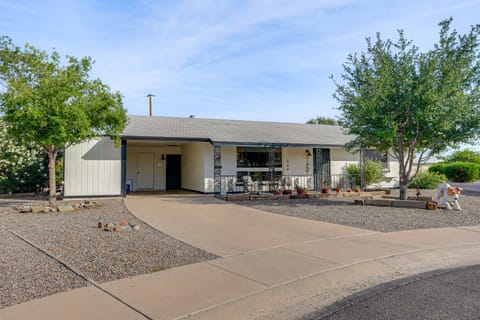 Close to Golf & Casinos! Sun City Getaway House in Sun City