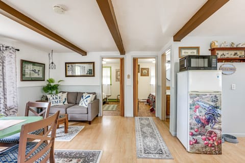 Walk to Gray Lake: Cottage w/ Grill & Fire Pit House in Michigan